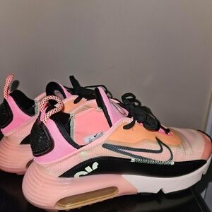 Womens Nike AIR MAX 2090 SE Training Shoes "3M" CW8611-800 -